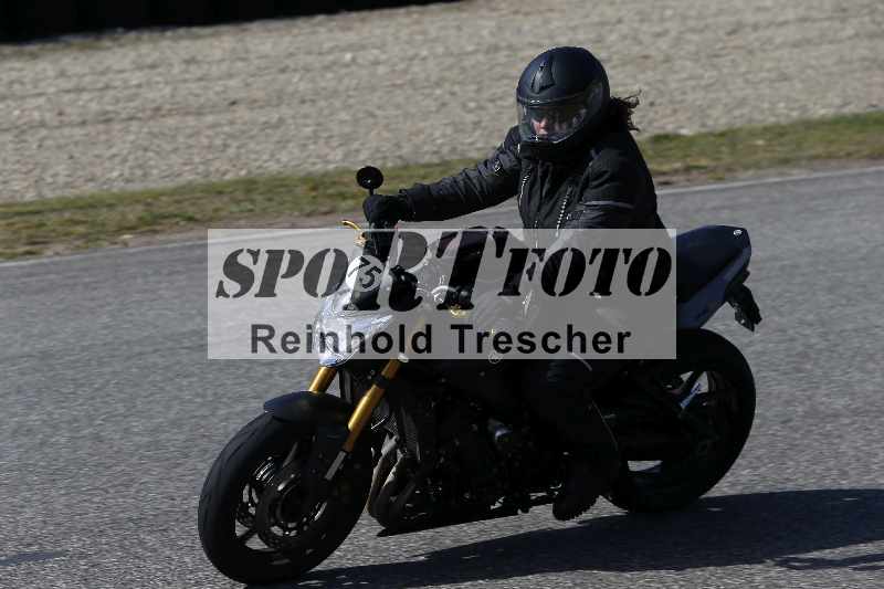 /01 02.04.2026 MAZ ADR/Gruppe gelb Gruppe gruen/75